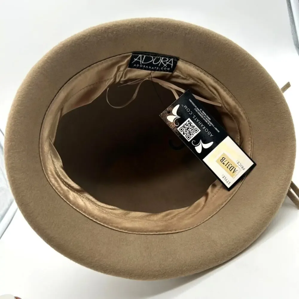 New Adora Wool Cloche Hat NWT Camel Tan Braided Band Bow One Size Classic Felt